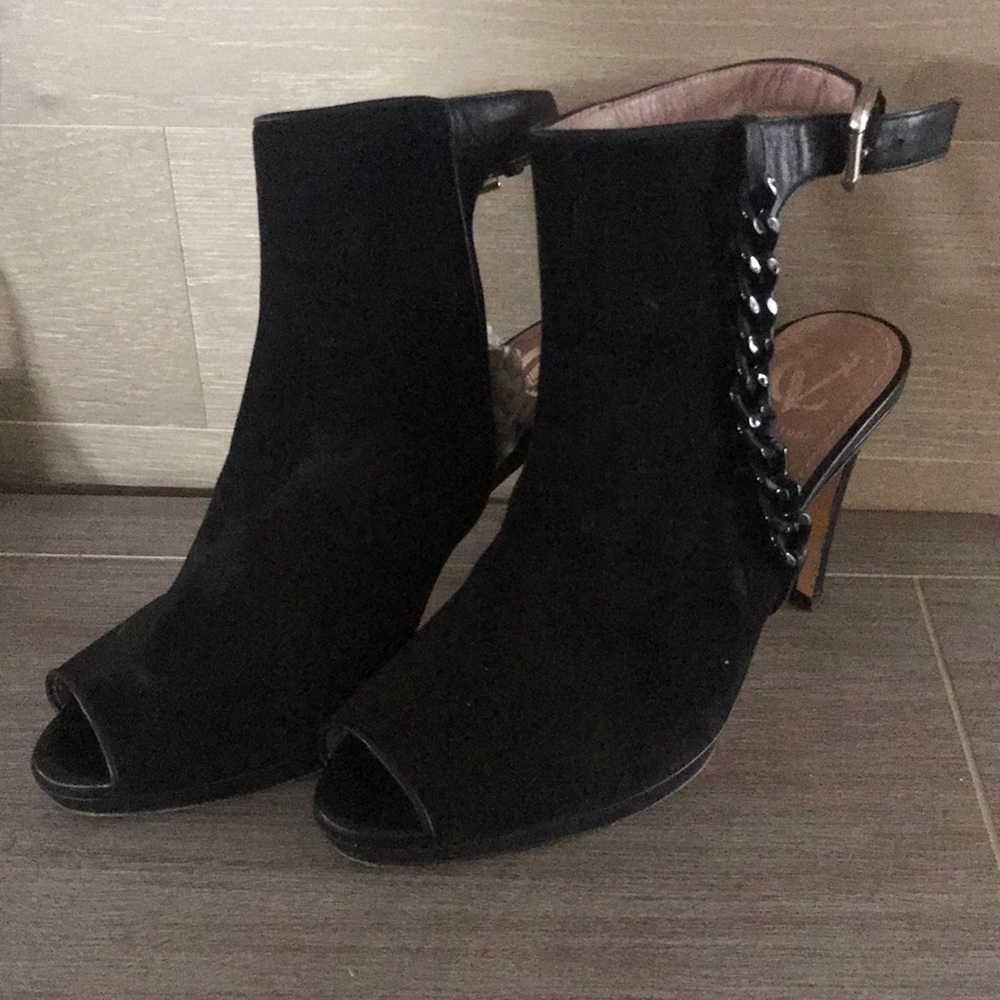 VC Signature Black Peep Toe sandals W/Chain SZ 40